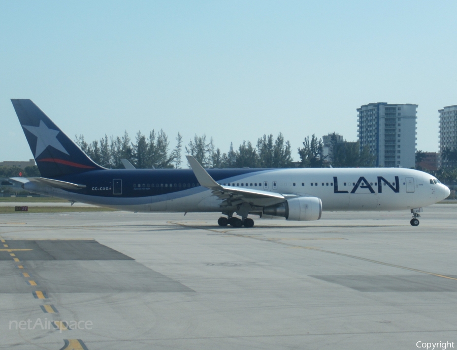 LAN Airlines Boeing 767-316(ER) (CC-CXG) | Photo 305750