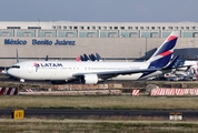 LATAM Airlines Chile Boeing 767-316(ER) (CC-CXG) at  Mexico City - Lic. Benito Juarez International, Mexico
