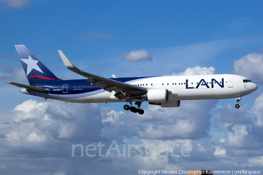 LAN Airlines Boeing 767-316(ER) (CC-CXH) | Photo 122217