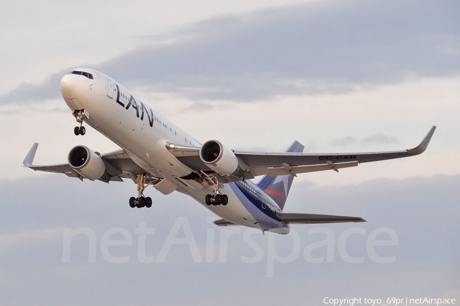 LAN Airlines Boeing 767-316(ER) (CC-CXH) | Photo 68662