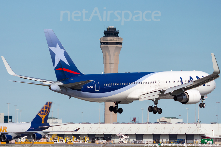 LAN Airlines Boeing 767-316(ER) (CC-CXH) | Photo 96991