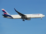 LATAM Airlines Chile Boeing 767-316(ER) (CC-CXH) at  New York - John F. Kennedy International, United States