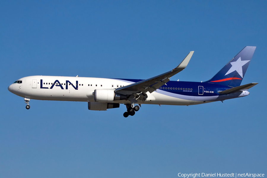 LAN Airlines Boeing 767-316(ER) (CC-CXI) | Photo 541829
