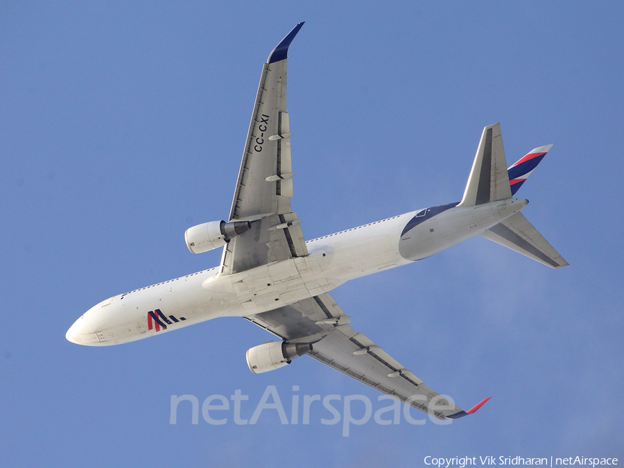 LATAM Airlines Chile Boeing 767-316(ER) (CC-CXI) | Photo 625264