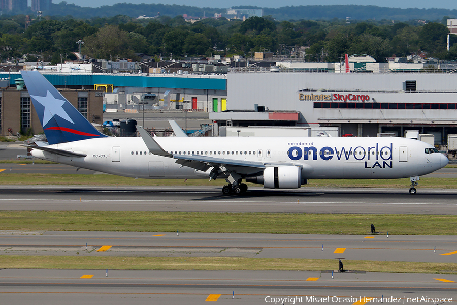 LAN Airlines Boeing 767-316(ER) (CC-CXJ) | Photo 169304
