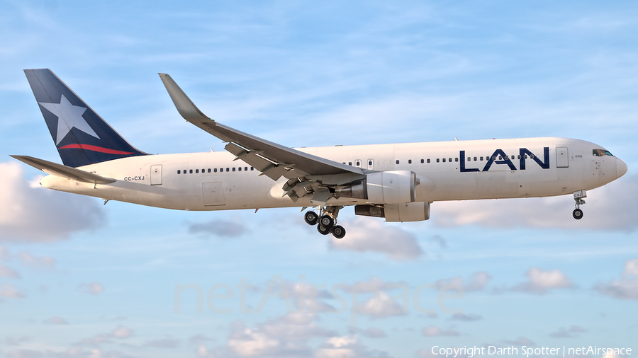 LAN Airlines Boeing 767-316(ER) (CC-CXJ) | Photo 383447