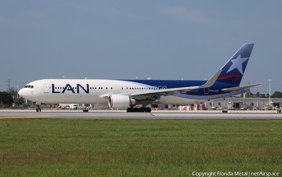 LAN Airlines Boeing 767-316(ER) (CC-CXK) | Photo 309374