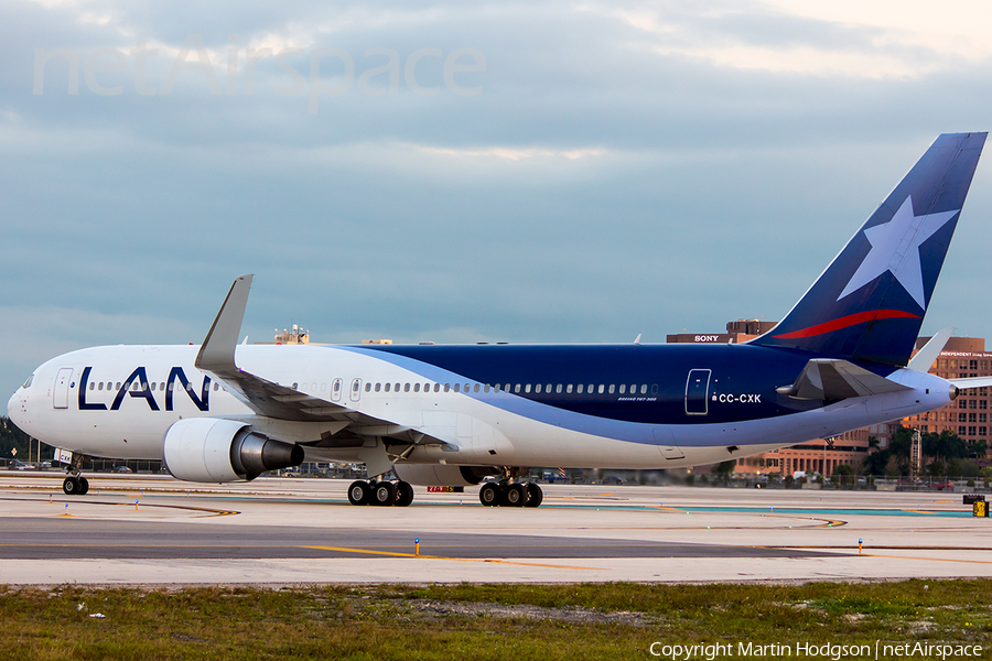 LAN Airlines Boeing 767-316(ER) (CC-CXK) | Photo 65552