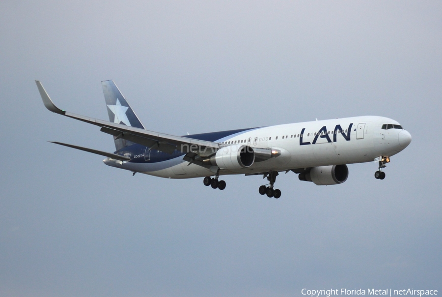 LAN Airlines Boeing 767-316(ER) (CC-CZT) | Photo 309376