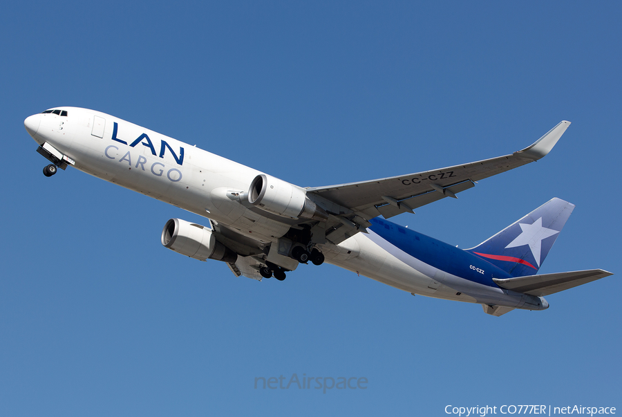 LAN Cargo Boeing 767-316F(ER) (CC-CZZ) | Photo 13912