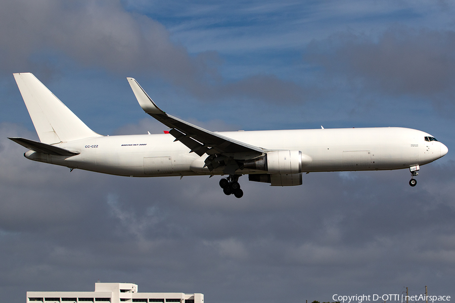 LATAM Cargo Chile Boeing 767-316F(ER) (CC-CZZ) | Photo 612821