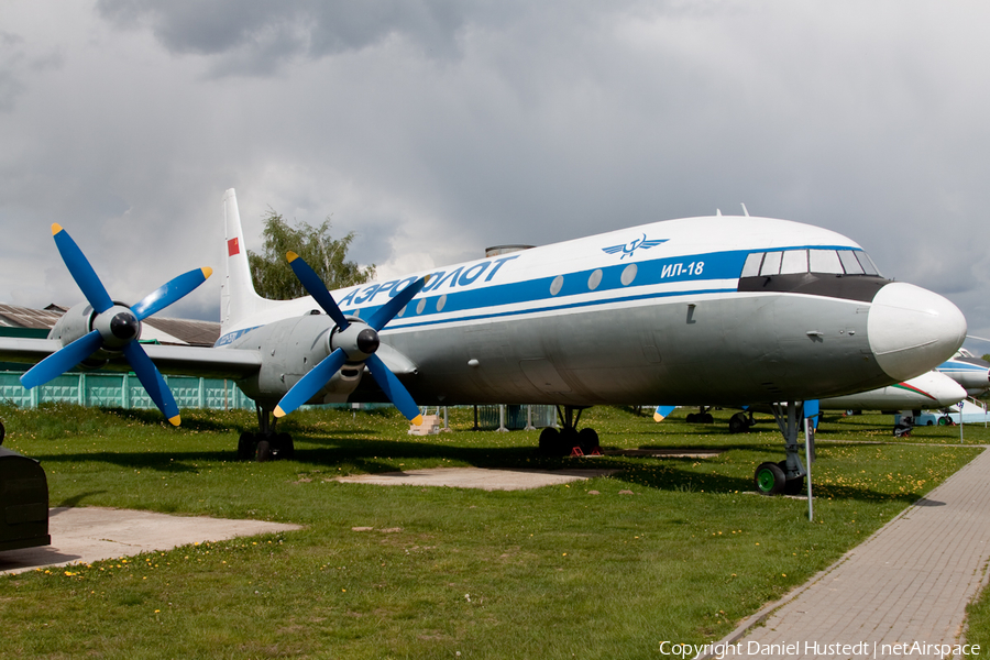 Aeroflot - Soviet Airlines Ilyushin Il-18V (CCCP-75781) | Photo 416443