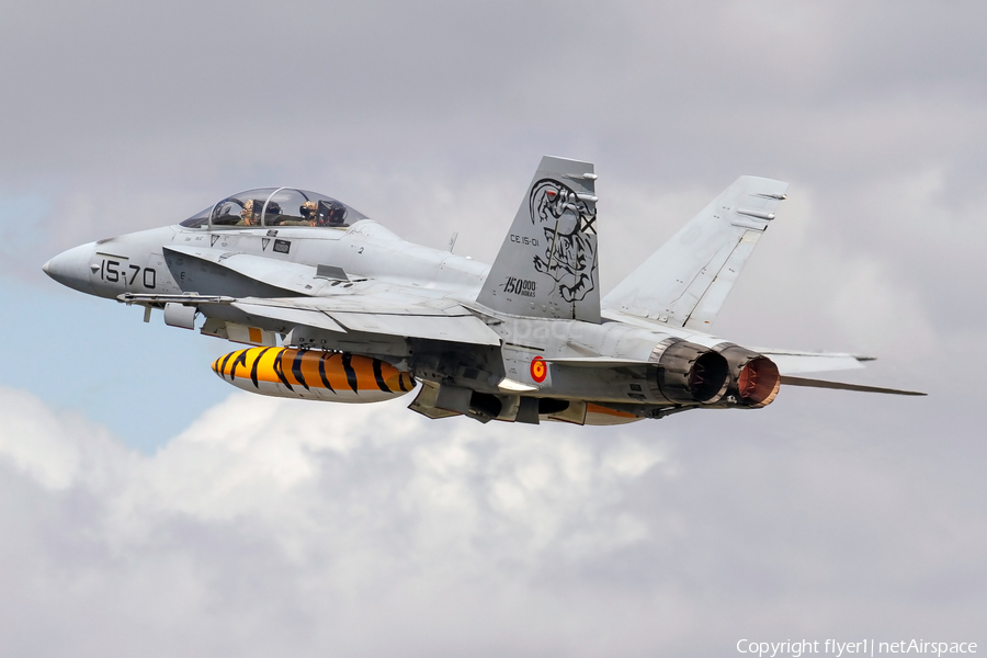 Spanish Air Force (Ejército del Aire) McDonnell Douglas EF-18BM Hornet (CE.15-01) | Photo 67238