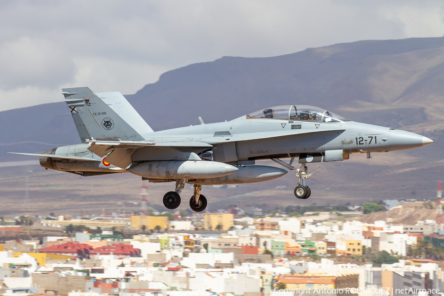 Spanish Air Force (Ejército del Aire) McDonnell Douglas EF-18BM Hornet (CE.15-08) | Photo 446722