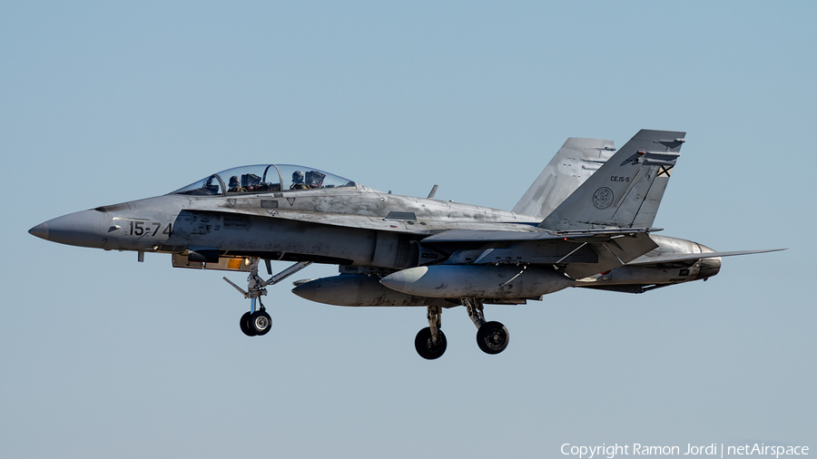 Spanish Air Force (Ejército del Aire) McDonnell Douglas EF-18BM Hornet (CE.15-5) | Photo 378101