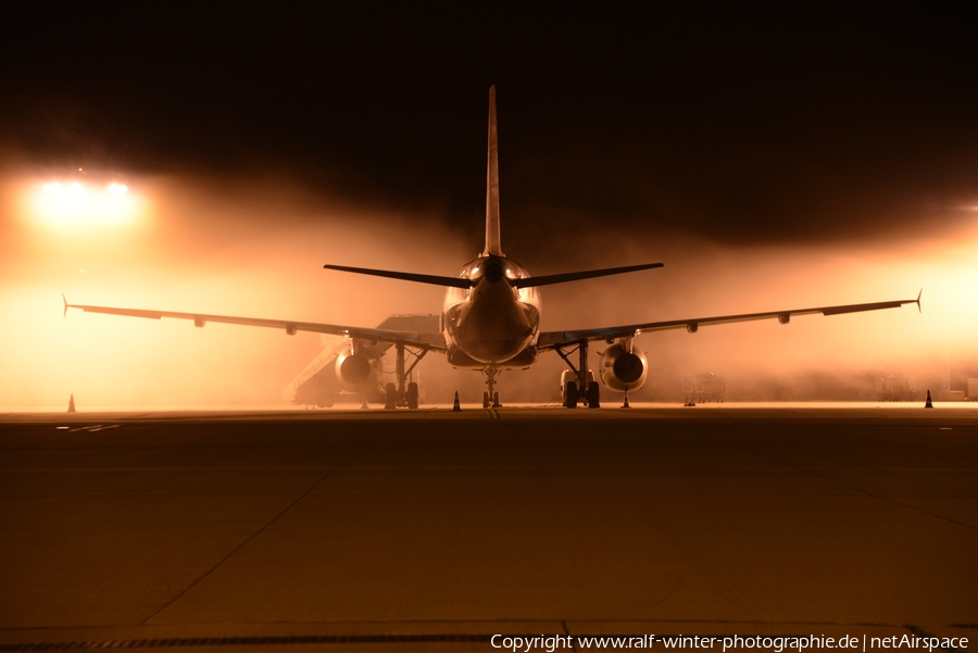 Aviation photo 334834