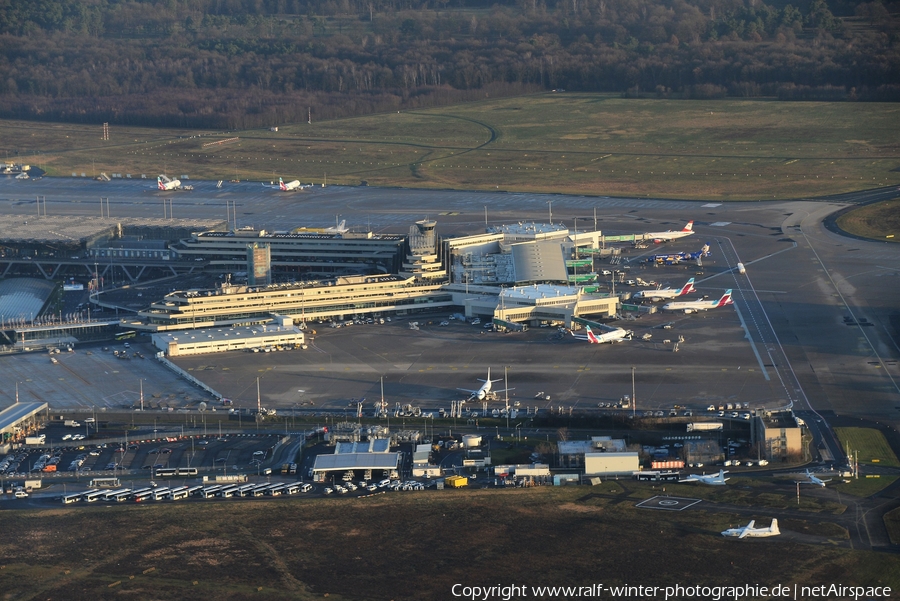 Aviation photo 394970