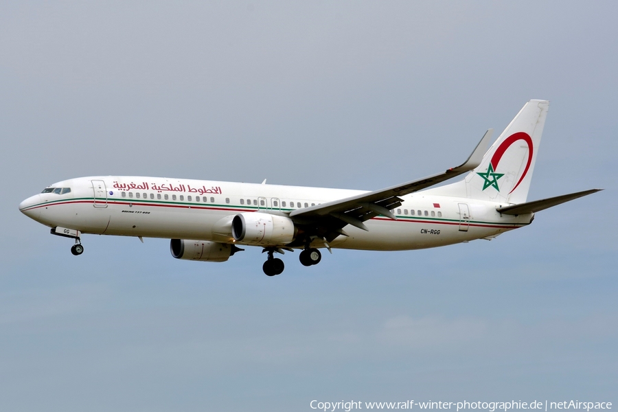 Royal Air Maroc Boeing 737-86N (CN-RGG) | Photo 524424