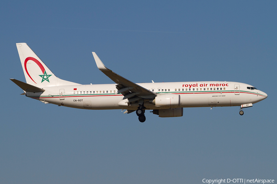Royal Air Maroc Boeing 737-8B6 (CN-ROT) | Photo 371537