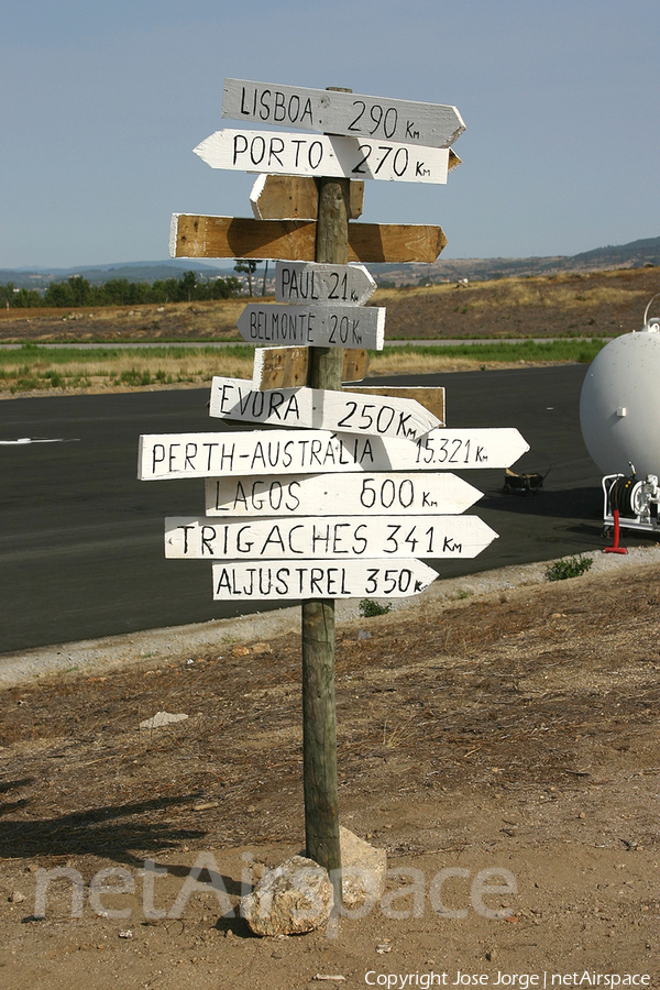 Aviation photo 589252