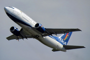 Boliviana de Aviacion Boeing 737-382 (CP-2551) at  Sao Paulo - Guarulhos - Andre Franco Montoro (Cumbica), Brazil