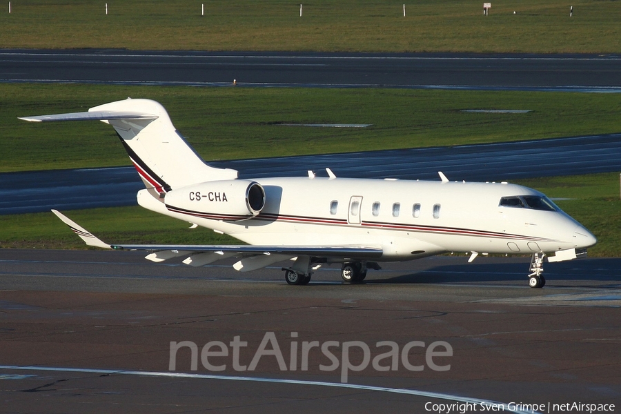 NetJets Europe Bombardier BD-100-1A10 Challenger 350 (CS-CHA) | Photo 92835