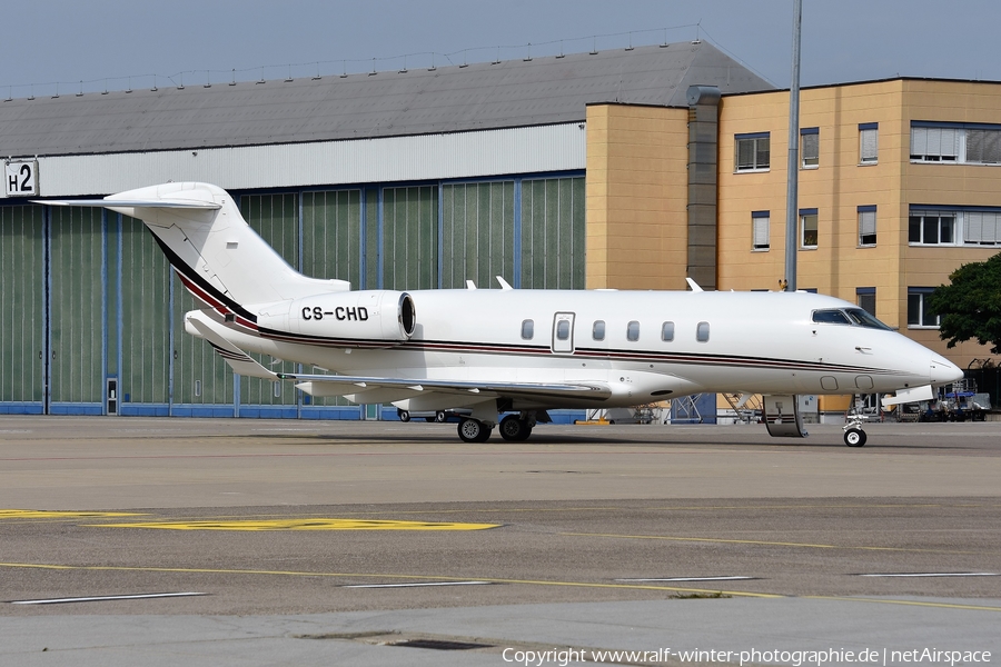 NetJets Europe Bombardier BD-100-1A10 Challenger 350 (CS-CHD) | Photo 436422