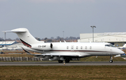 NetJets Europe Bombardier BD-100-1A10 Challenger 350 (CS-CHF) at  London - Luton, United Kingdom