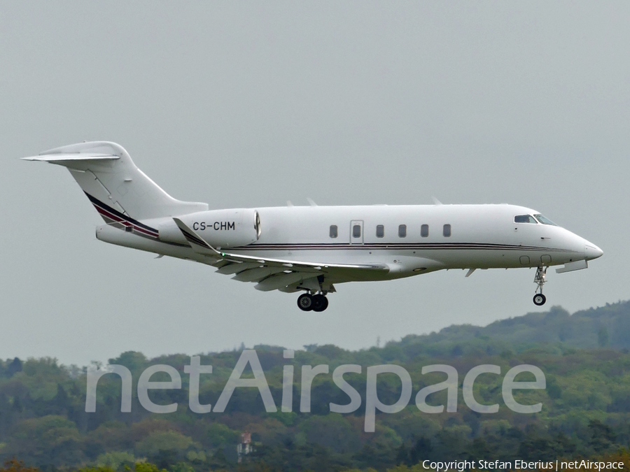 NetJets Europe Bombardier BD-100-1A10 Challenger 350 (CS-CHM) | Photo 620842