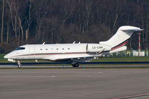 NetJets Europe Bombardier BD-100-1A10 Challenger 350 (CS-CHM) at  Hamburg - Fuhlsbuettel (Helmut Schmidt), Germany