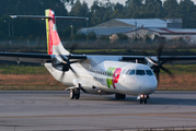 TAP Express (White) ATR 72-600 (CS-DJE) at  Porto, Portugal