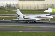 NetJets Europe Bombardier BD-700-1A10 Global 6000 (CS-GLH) at  Lisbon - Portela, Portugal