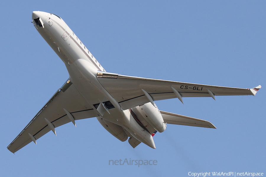 NetJets Europe Bombardier BD-700-1A10 Global 6500 (CS-GLI) | Photo 459911