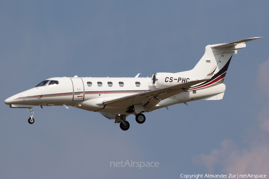 NetJets Europe Embraer EMB-505 Phenom 300 (CS-PHC) | Photo 125838