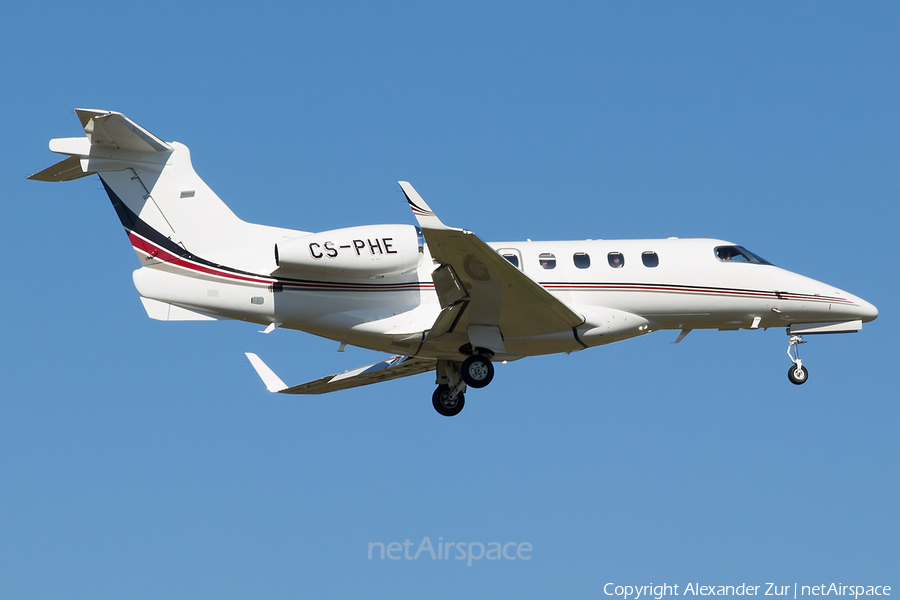 NetJets Europe Embraer EMB-505 Phenom 300 (CS-PHE) | Photo 393285