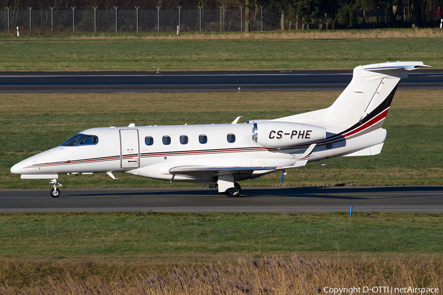 NetJets Europe Embraer EMB-505 Phenom 300 (CS-PHE) | Photo 209414