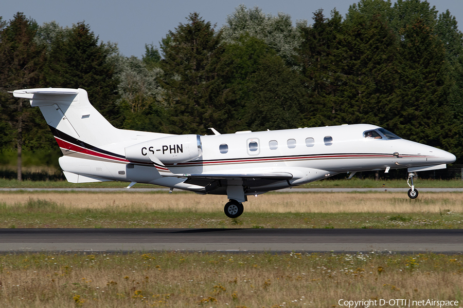 NetJets Europe Embraer EMB-505 Phenom 300 (CS-PHN) | Photo 397745