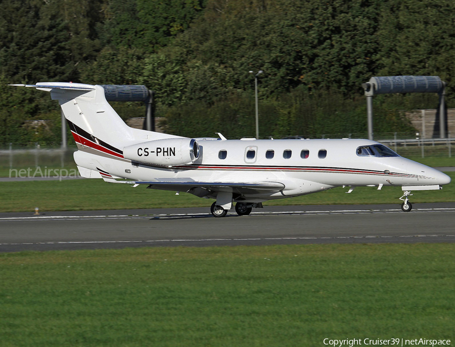 NetJets Europe Embraer EMB-505 Phenom 300 (CS-PHN) | Photo 489392