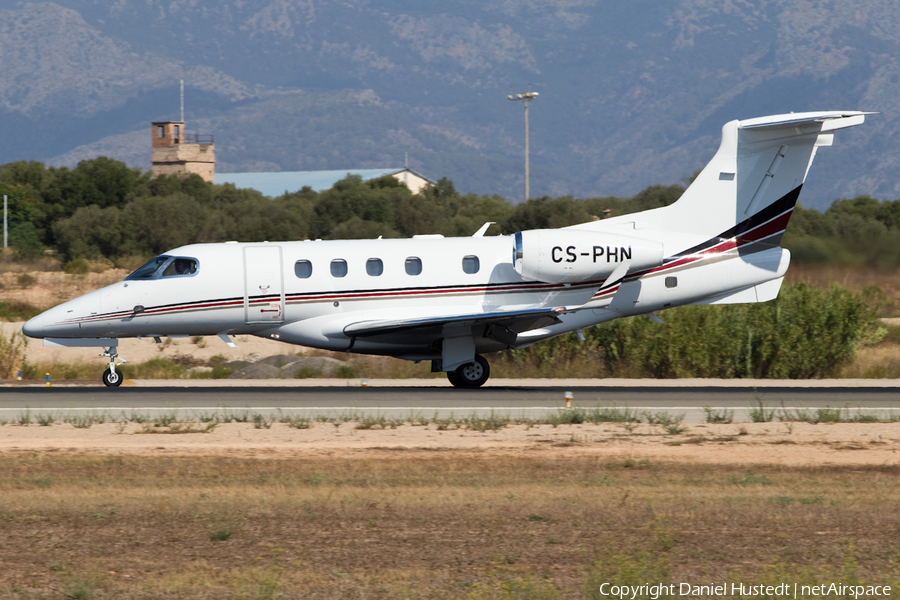 NetJets Europe Embraer EMB-505 Phenom 300 (CS-PHN) | Photo 474903