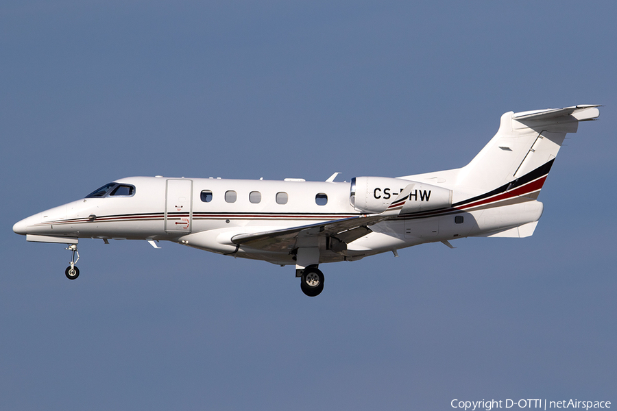 NetJets Europe Embraer EMB-505 Phenom 300 (CS-PHW) | Photo 572211