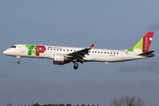 TAP Express (Portugalia) Embraer ERJ-195LR (ERJ-190-200LR) (CS-TAY) at  Hamburg - Fuhlsbuettel (Helmut Schmidt), Germany