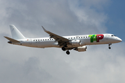 TAP Express (Portugalia) Embraer ERJ-195LR (ERJ-190-200LR) (CS-TAY) at  Tenerife Sur - Reina Sofia, Spain