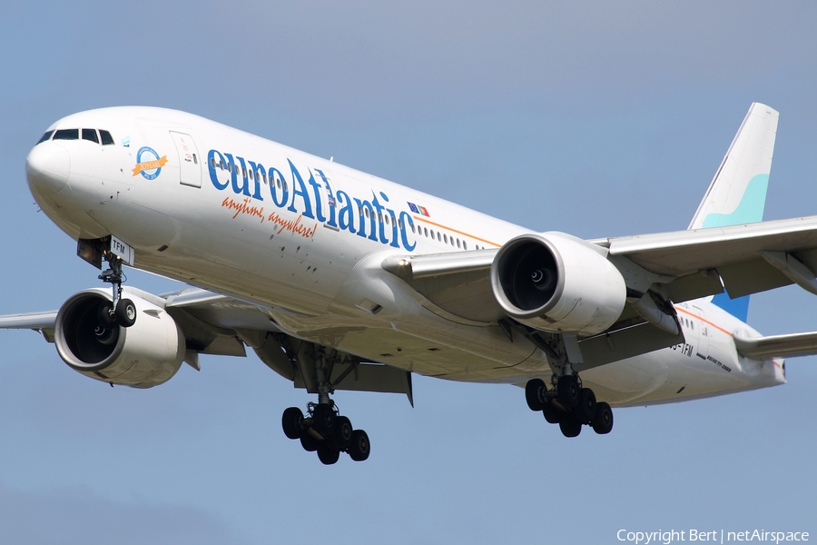 EuroAtlantic Airways Boeing 777-212(ER) (CS-TFM) | Photo 51674