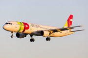 TAP Air Portugal Airbus A321-211 (CS-TJE) at  Lisbon - Portela, Portugal