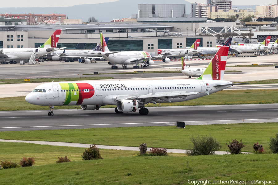 TAP Air Portugal Airbus A321-211 (CS-TJF) | Photo 239414