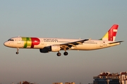 TAP Air Portugal Airbus A321-211 (CS-TJF) at  Lisbon - Portela, Portugal