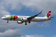 TAP Air Portugal Airbus A321-251N (CS-TJL) at  London - Gatwick, United Kingdom