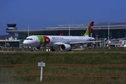TAP Air Portugal Airbus A321-251N (CS-TJM) at  Porto, Portugal