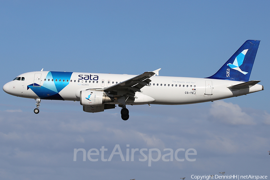 SATA International Airbus A320-212 (CS-TKJ) | Photo 367912