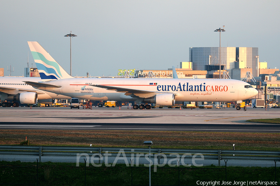 EuroAtlantic Airways Boeing 767-375(ER)(BDSF) (CS-TLZ) | Photo 516842